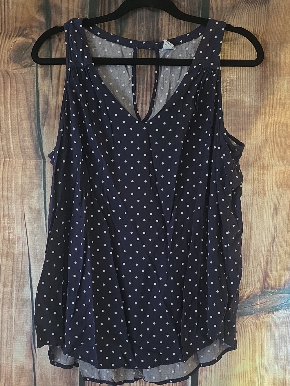 Old Navy Large Navy Polka Dot V-Neck Sleeveless Top